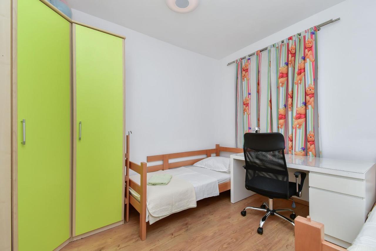 אומיס Apartment Ela מראה חיצוני תמונה