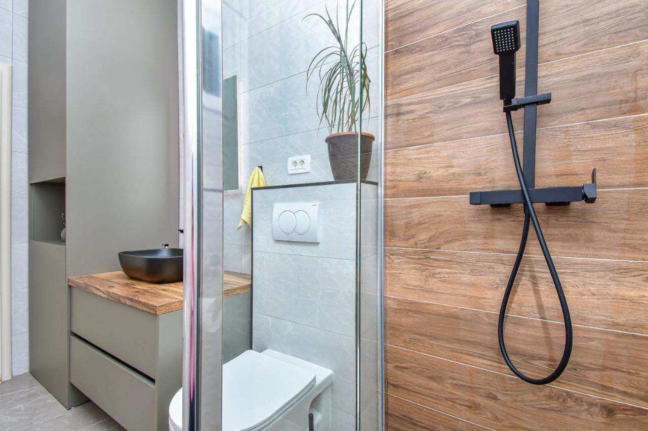 אומיס Apartment Ela מראה חיצוני תמונה