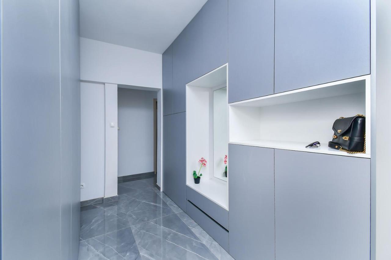 אומיס Apartment Ela מראה חיצוני תמונה