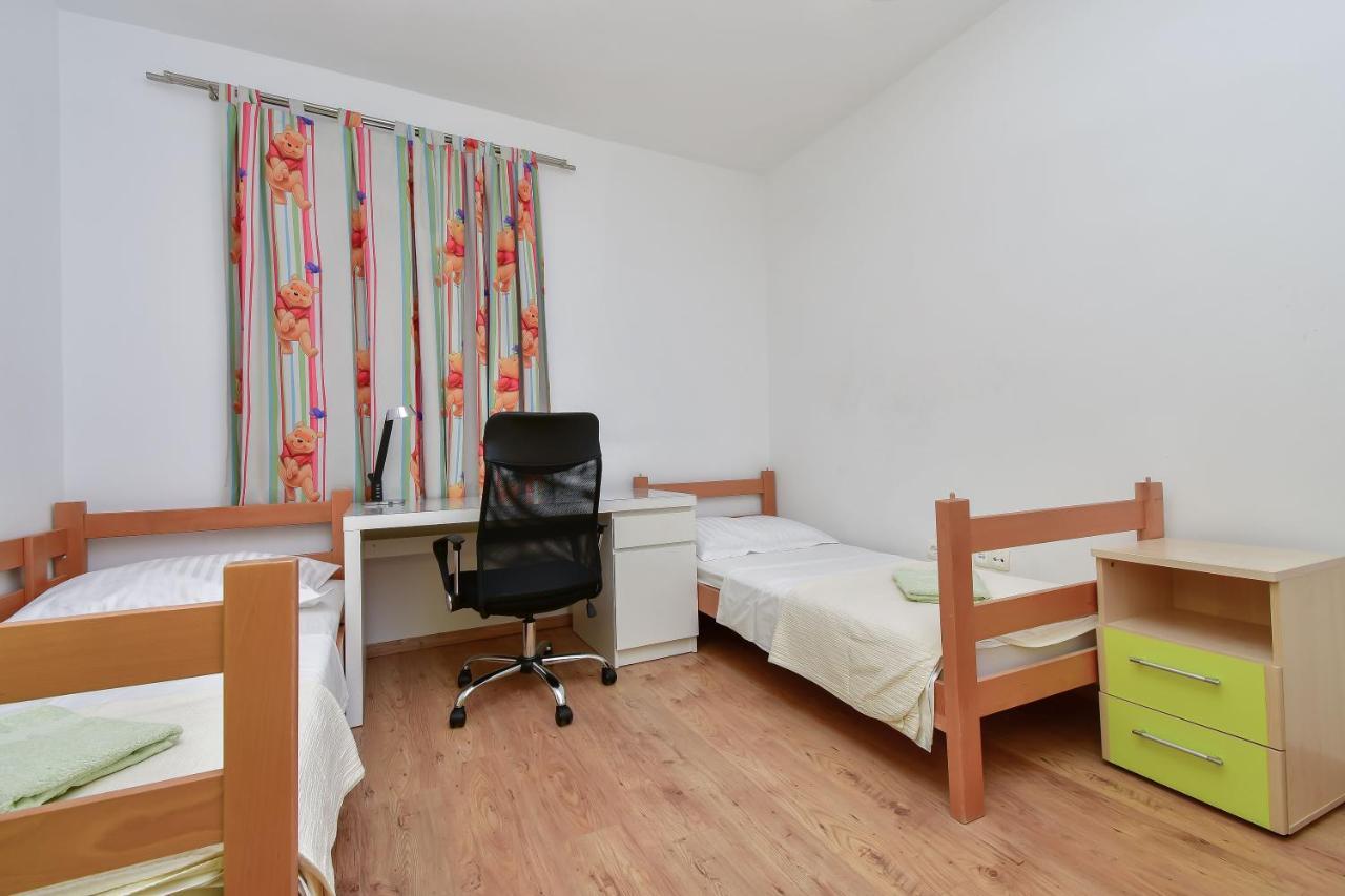אומיס Apartment Ela מראה חיצוני תמונה